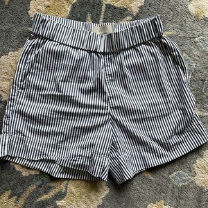 Everlane Easy Short, blue and white striped